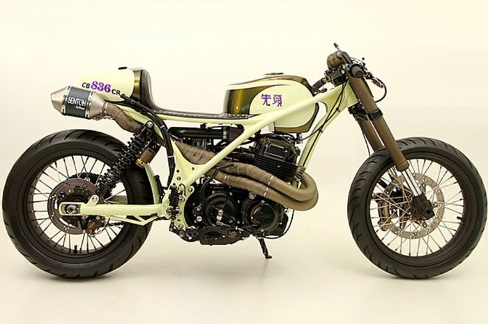 Honda CB750 Four &ldquo;Sentoh&rdquo;, cafe racer besutan AFT Customs