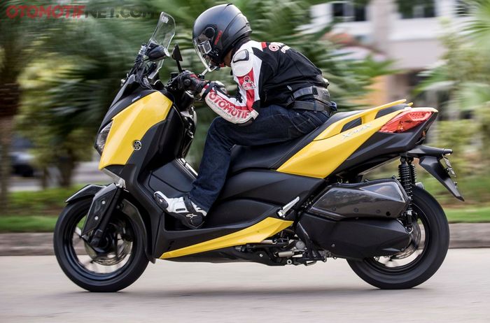 Yamaha XMAX