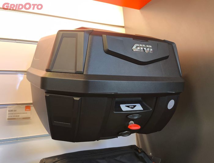 Box GIVI B42N dibanderol Rp 1,6 juta