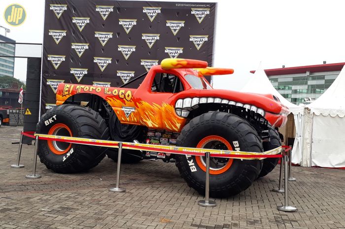 El Toro Loco, monster truck yang datang langsung dari Amerika Serikat