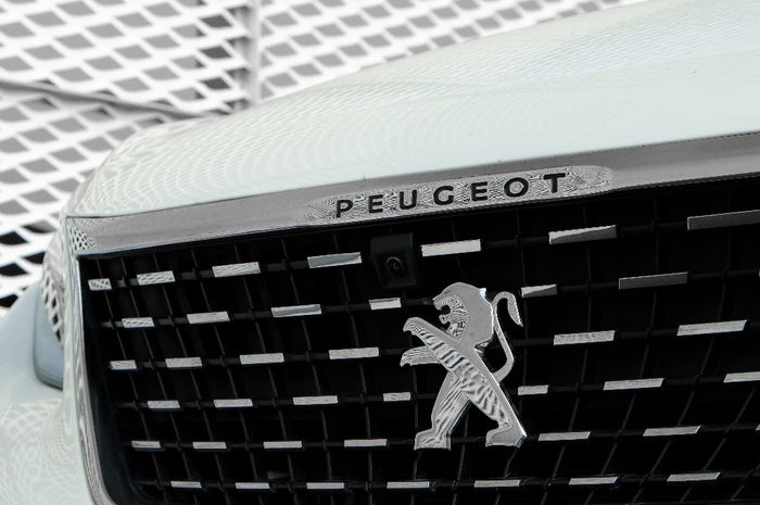 Logo atau emblem Peugeot