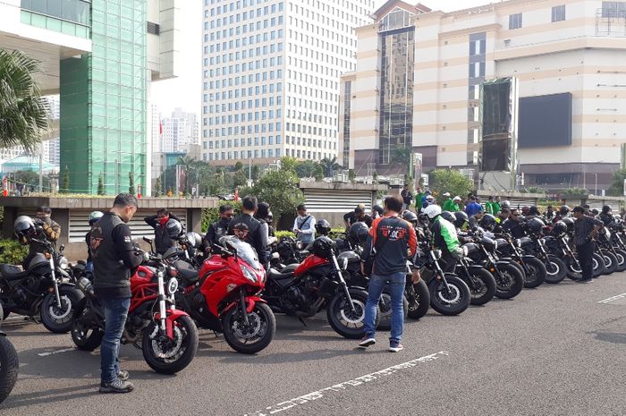 Komunitas moge Honda Rebel yang di razia BPRD di Senayan, Jakarta Pusat.