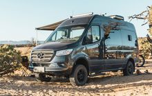 Mercedes-Benz Sprinter Campervan, Kabin Serasa Hotel Mewah, Bisa Angkut Motor Segala