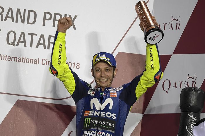 Valentino Rossi berhasil meraih podium ke-3 di MotoGP Qatar, buktinya dirinya belum 'karatan'