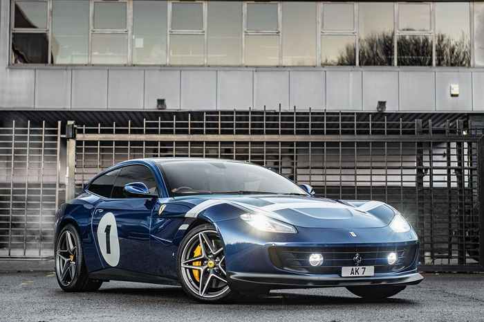 Modifikasi Ferrari GTC4Lusso hasil garapan Kahn Design, Inggris