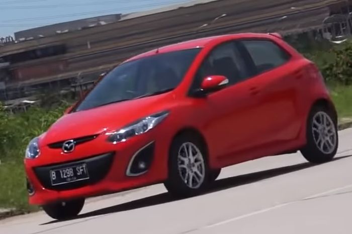 Ilustrasi, Mazda2 bekas