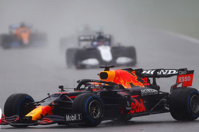 Cuaca buruk melanda sirkuit Spa-Francorchamps, Max Verstappen keluar sebagai pemenang F1 Belgia 2021