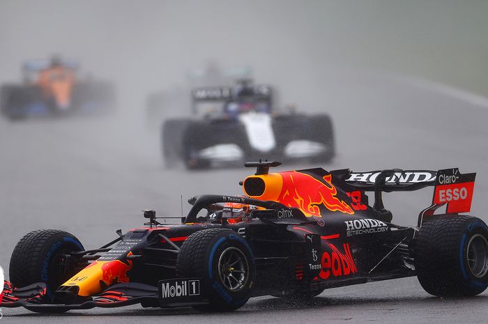 Cuaca buruk melanda sirkuit Spa-Francorchamps, Max Verstappen keluar sebagai pemenang F1 Belgia 2021