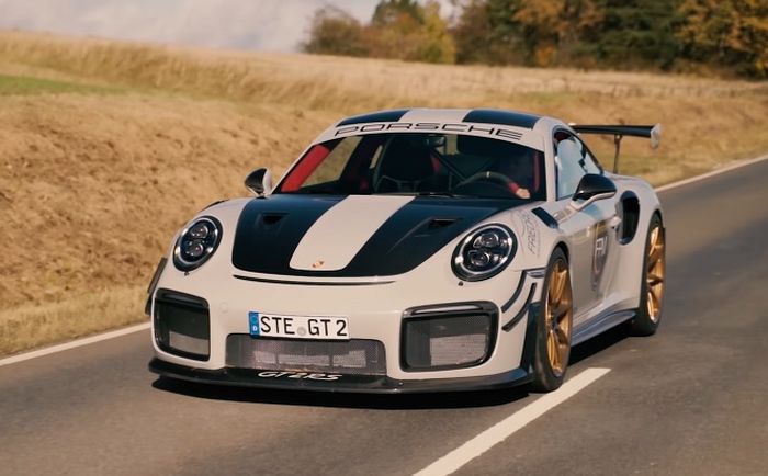 Modifikasi mesin Porsche 911 GT2 RS dipecut sampai 1.018 dk