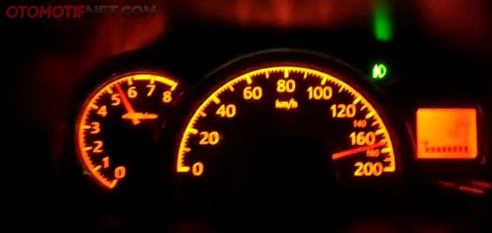 Bukti di speedometer Daihatsu Ayla
