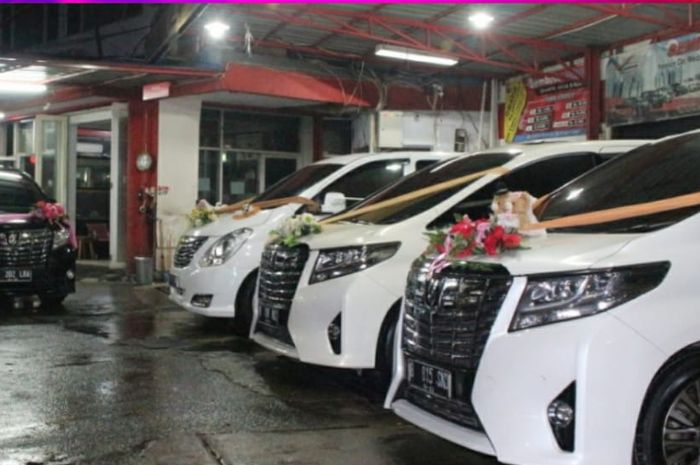 Mobil-mobil yang disewakan Sembodo Rent Car