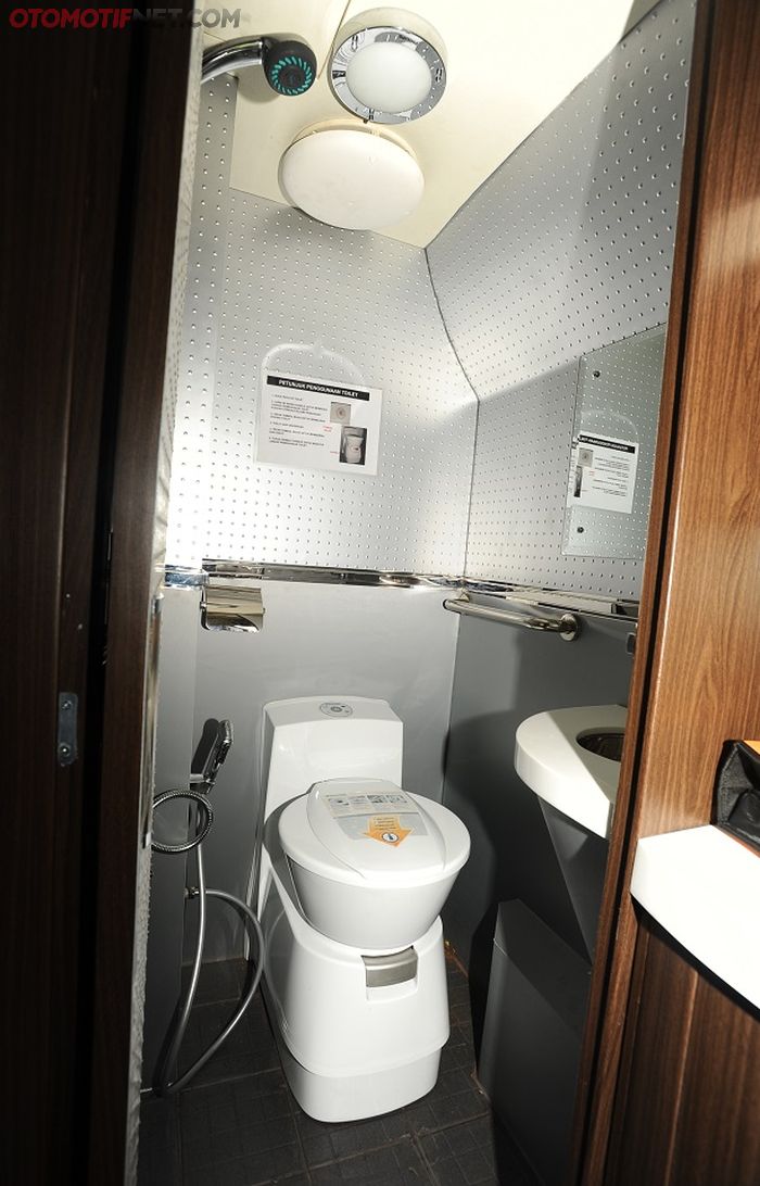 Modifikasi Mercedes-Benz Sprinter A2 2016 Wong Solo