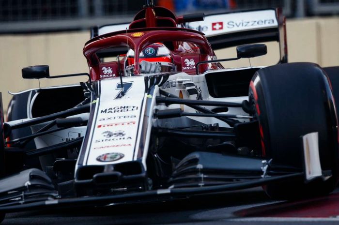 Kimi Raikkonen dicoret dari hasil akhir kualifikasi F1 Azerbaijan 2019 setelah pelanggaran aturan sayap depan dan bakal start dari pit lane