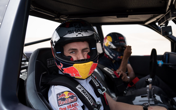 Jorge Lorenzo diajak Nasser Al-Attiyah nyobain Reli di gurun Qatar