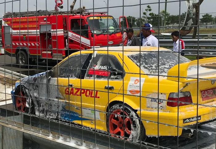 Mobil M Fadli yang terbakar