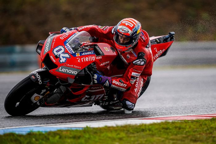 Pembalap Mission Winnow Ducati, Andrea Dovizioso mengakui ketangguhan Marc Marquez ketika melakoni balapan di MotoGP Ceko