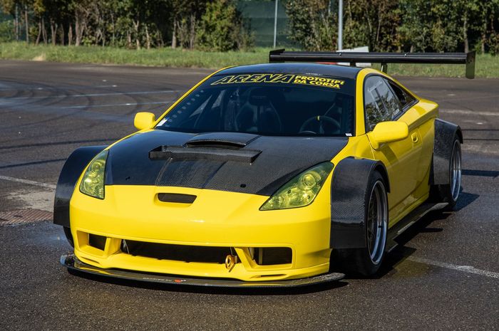Modifikasi Toyota Celica TA230 time attack cangkok mesin Ferrari