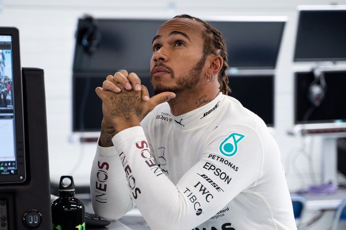 Lewis Hamilton mendukung keputusan pembatalan balapan F1 Australia 2020 karena peyebaran virus corona