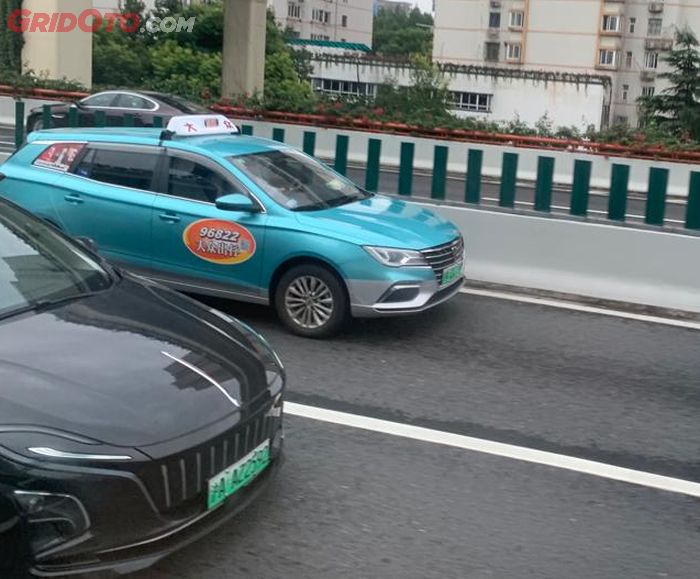 Mobil listrik jadi taxi di Shanghai