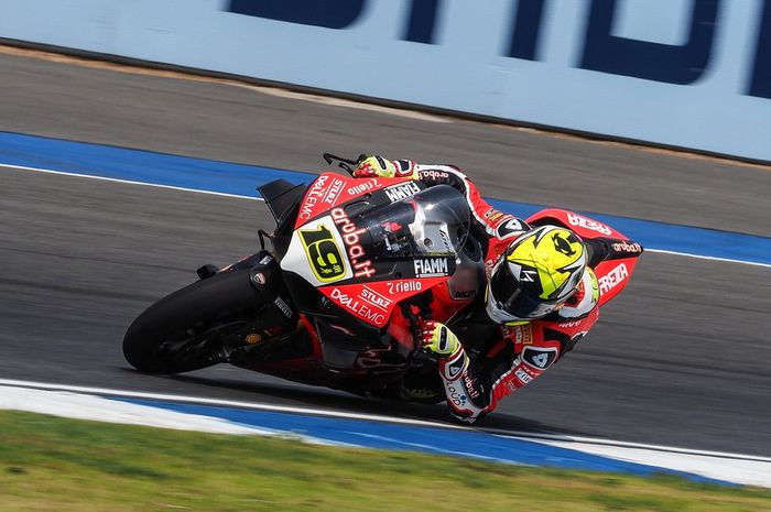 Alvaro Bautista tercepat dalam latihan bebas pertama Superbike Thailand