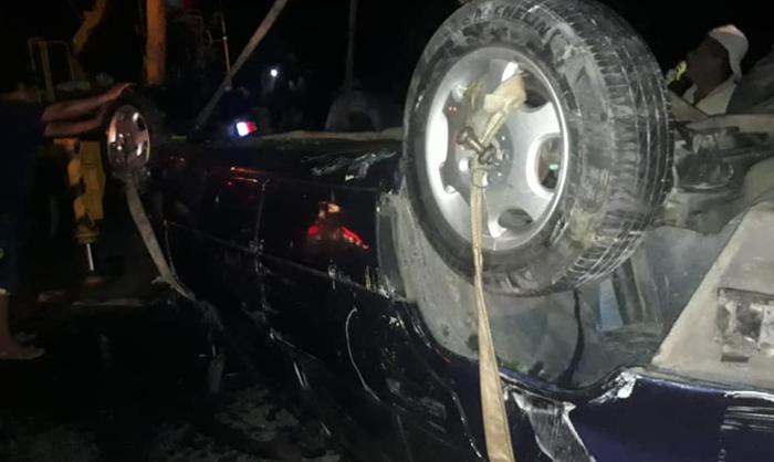 Mercedes-Benz saat divakuasi