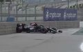 Dua Kali Nyium Dinding Sirkuit Saat Kualifikasi F1 Rusia 2021, Lewis Hamilton Minta Maaf