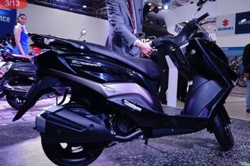 Kayak Moge, Pelek Suzuki Burgman 125 Beda Ukuran, Tapi ...