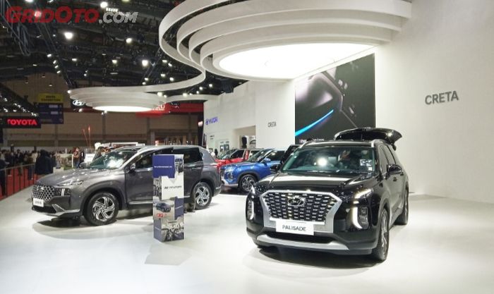 Booth Hyundai di Jakarta Auto Week 2022