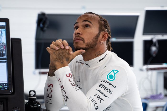 Lewis Hamilton menyayangkan kurangnya sollidaritas ajang balap Formula 1 terkait kasus kematian George Floyd
