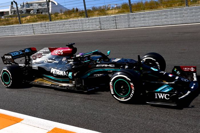 Lewis Hamilton tercepat di FP1 F1 Belanda 2021