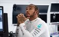 Lewis Hamilton Tak Akan Prioritaskan Gaji Jika Bertahan di Tim Mercedes