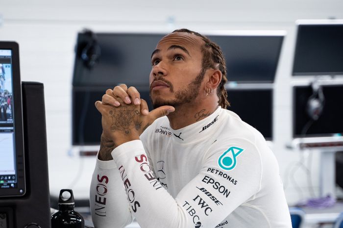 Lewis Hamilton akan memprioritaskan kebebasan ketimbang gaji saat mendiskusikan soal kontrak barunya bersama Mercedes nanti