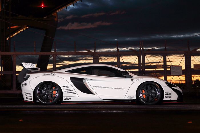 Tampilan ceper McLaren 650S garapan Liberty Walk