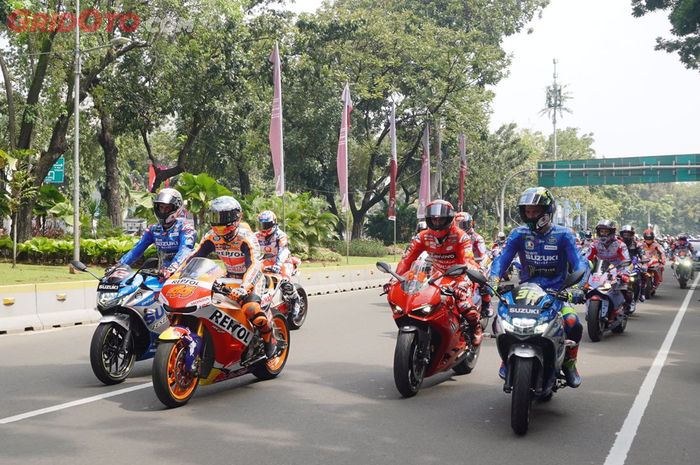 Parade pembalap MotoGP di Jakarta