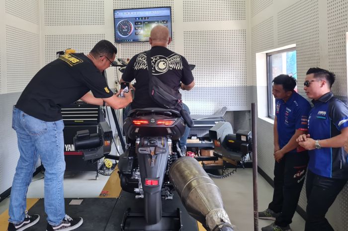 Banyak yang bertanya apa lagi ubahan Yamaha NMAX baru selain Turbo. PT Yamaha Indonesia Motor Mfg (YIMM) kasih jawaban 