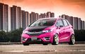 Honda Jazz Tampil Centil Berkelir Bodi Feminin Tapi Kaki Sporty 