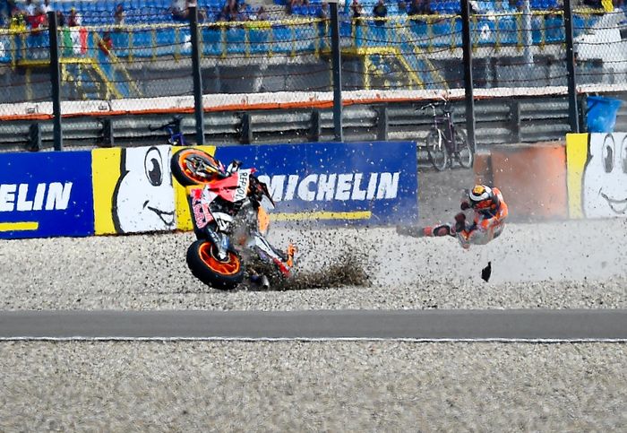 Crash di MotoGP Belanda 2019 salah satu kejadian yang membuat Jorge Lorenzo trauma untuk terjatuh