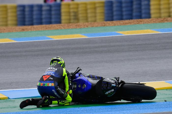 Crash di lap pertama pada MotoGP Prancis 2020, Valentino Rossi bilang apa yang dialaminya sangat memalukan