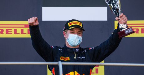 Hasil Lomba Race 2 F2 Tuscan 2020: Juri Vips, Pembalap Pengganti Sean Gelael Mencuri Perhatian
