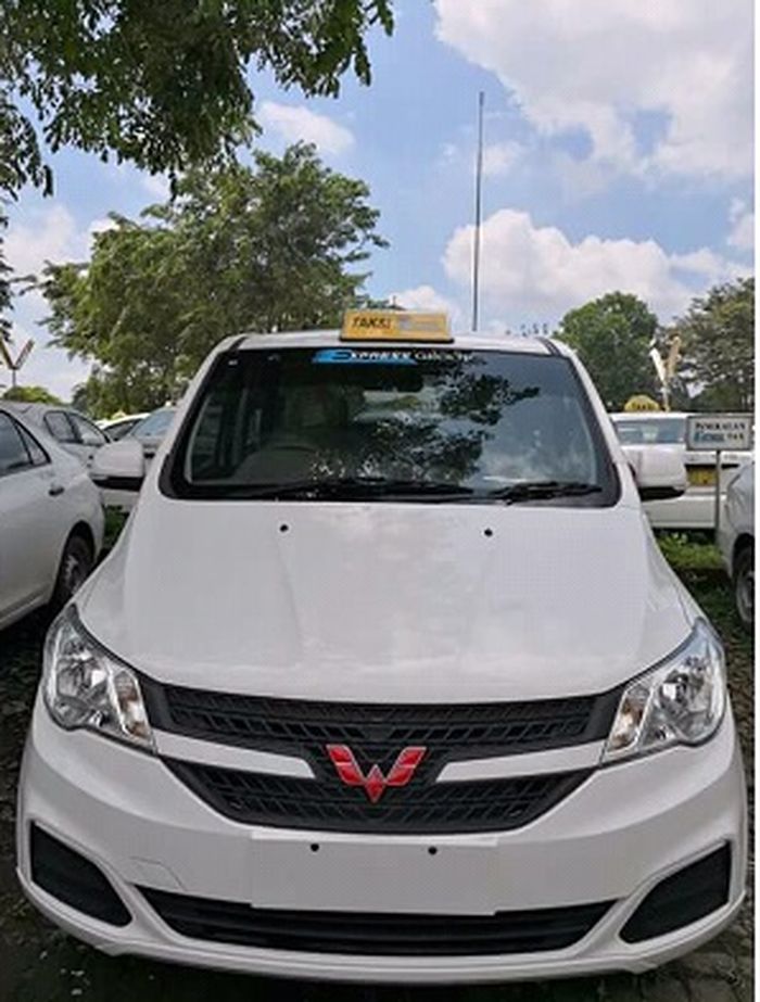 Penampakan Wuling digunakan sebagai armada taksi Express Group