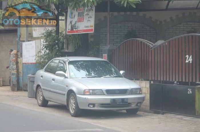 Suzuki Baleno generasi pertama