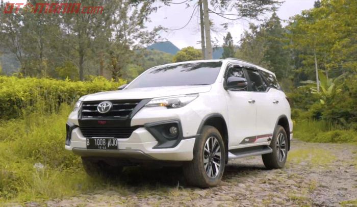 Toyota Fortuner handal dalam melahap medan off-road ringan