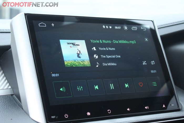 Mitsubishi Xpander : Head unit Android Asuka, untuk menemani daily driving