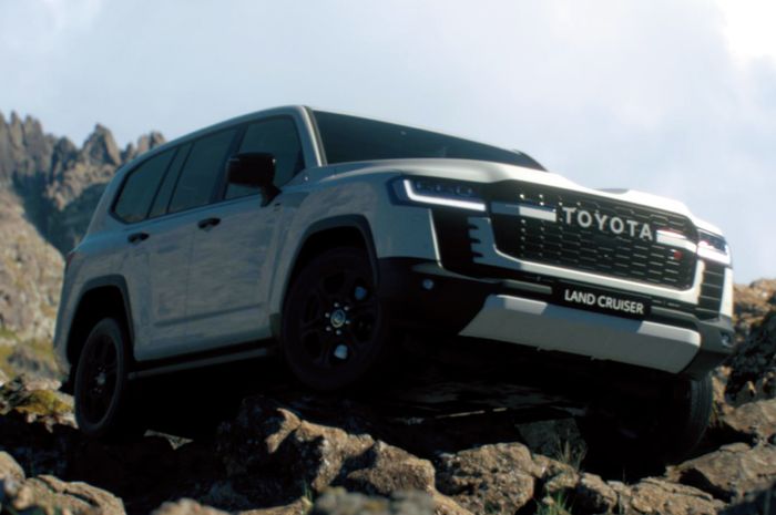 Toyota Land Cruiser GR Sport
