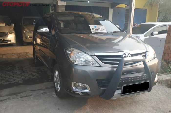 Toyota Kijang Innova bekas