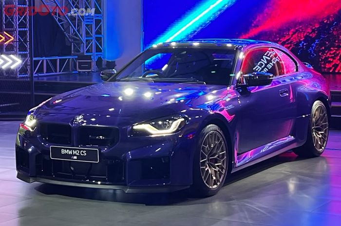 BMW M2 CS, mobil paling bertenaga dalam sejarah BMW M