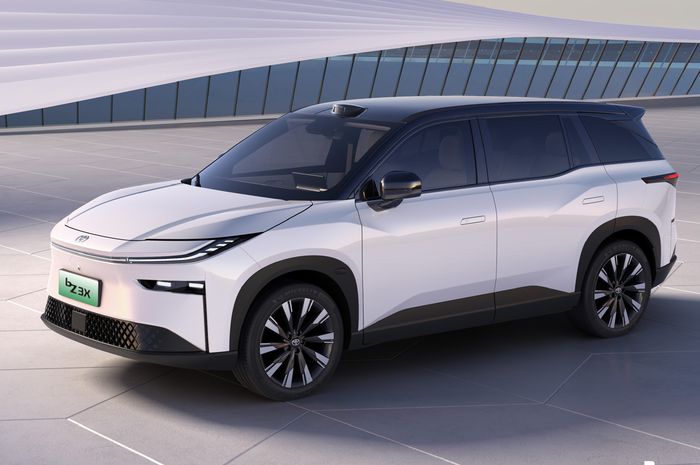 Mobil listrik Toyota bZ3X menggunakan basis AION V