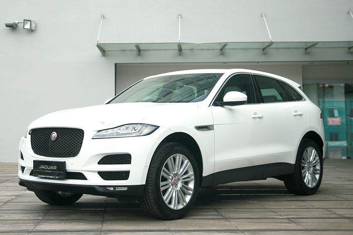 First Impression Jaguar F-Pace 2.0