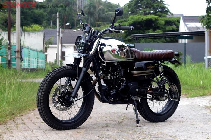 Kawasaki W175 garapan Street Art Custom