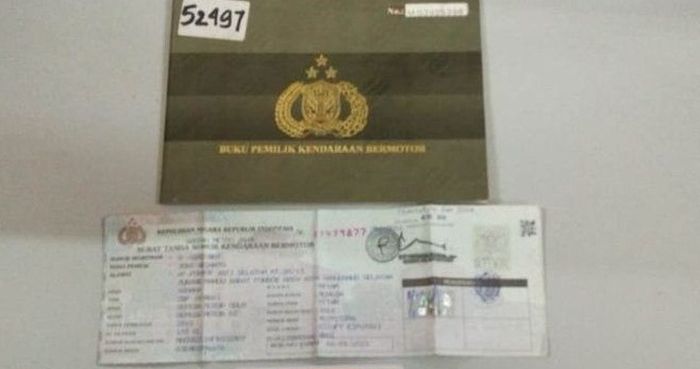 Ilustrasi STNK dan BPKB